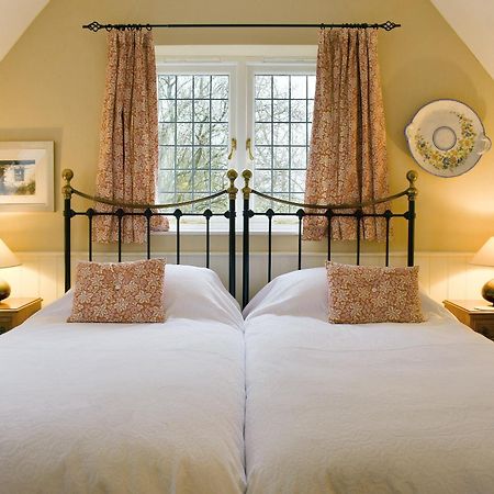 Goodwood Coach House Villa Westhampnett Exterior photo